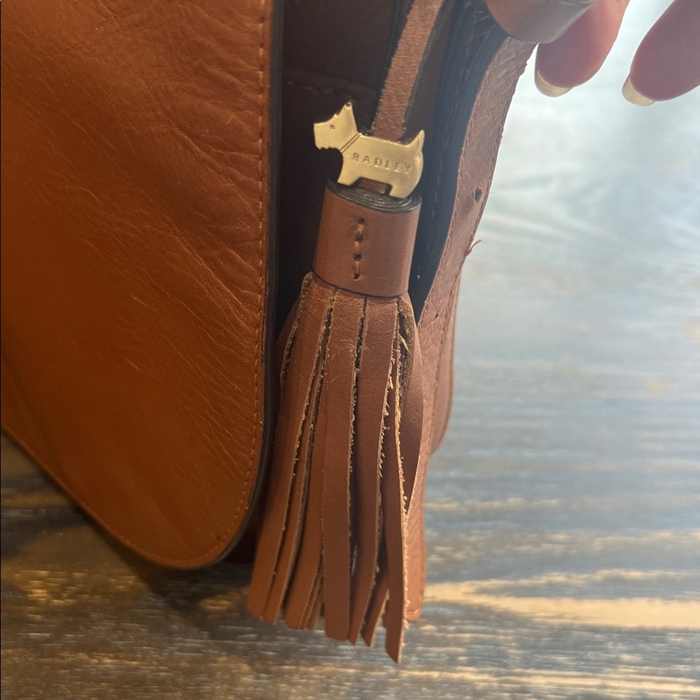 RADLEY LONDON Brown Leather Crossbody Saddle Bag with Tassel - Picture 2 of 5